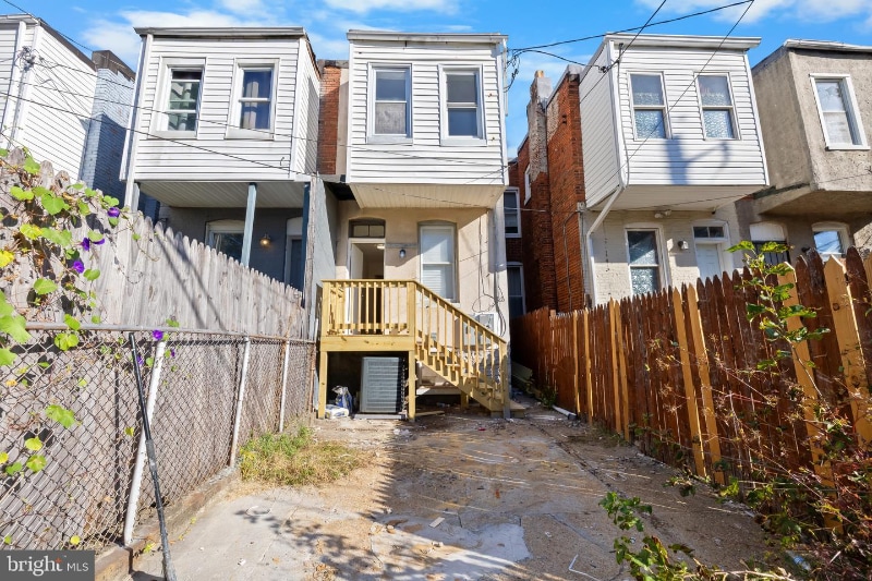 Building Photo - 431 Whitridge Ave