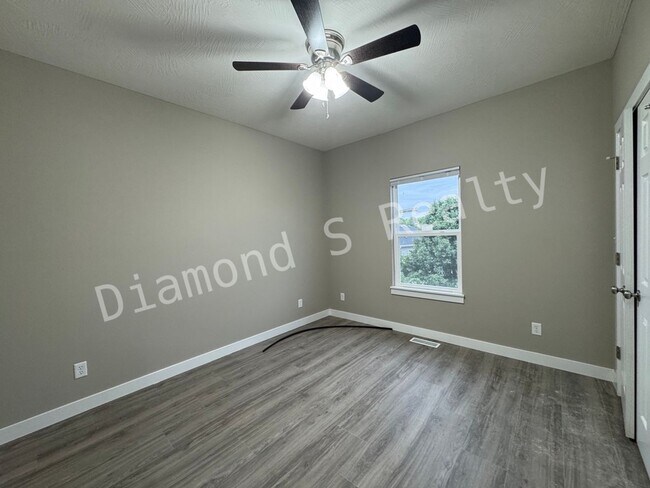 Building Photo - Brand New Build in Desirable Ozark Neighbo...