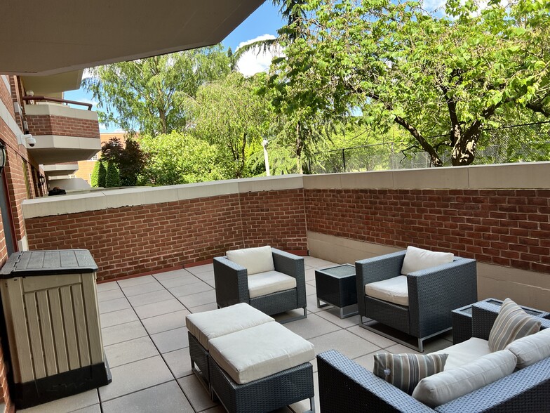 Patio - 2301 N St NW