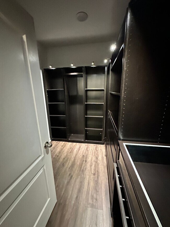 Building Photo - 4/2 Energy Efficient Home in St. Cloud w/ Fenced Back Yard