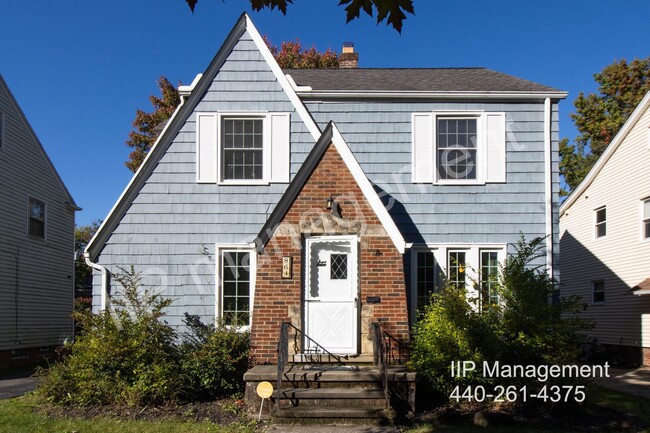 Primary Photo - Stunning 3BR 2BA in Cleveland Heights!