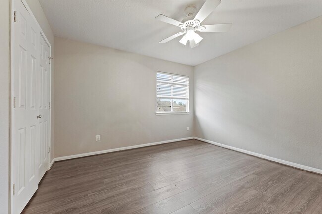 Building Photo - 24522 Forest Path Ct