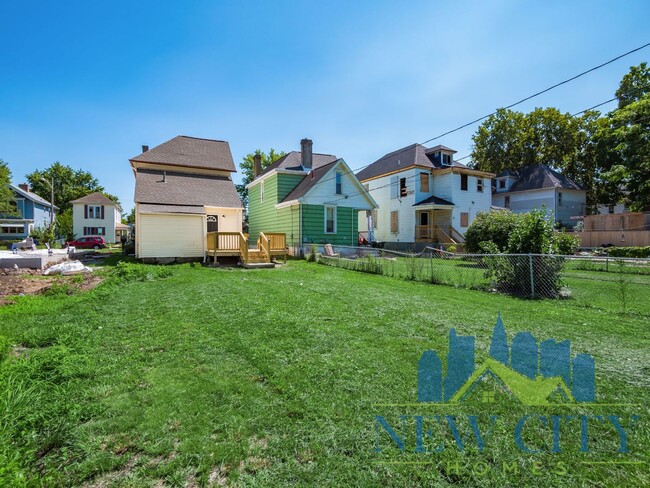 Building Photo - Renovated Spacious Two Bedroom in Franklinton