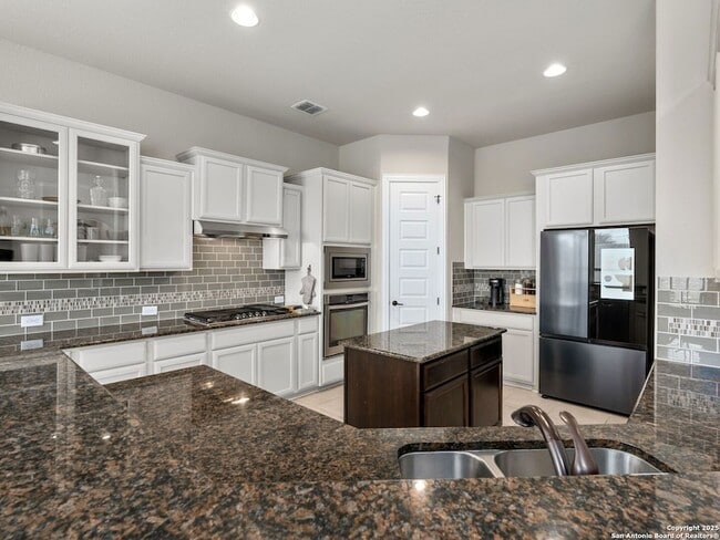 Building Photo - 1714 Kosmas Dr