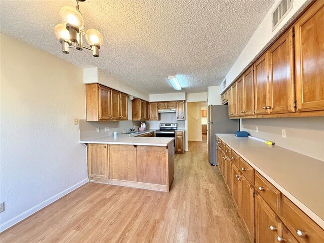 Building Photo - 104 Verna Spur