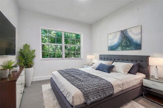 Building Photo - 775 81st St