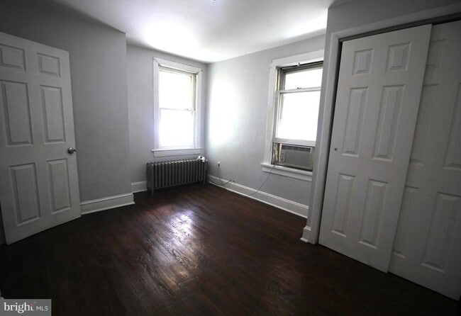 Building Photo - 417 Elmer St