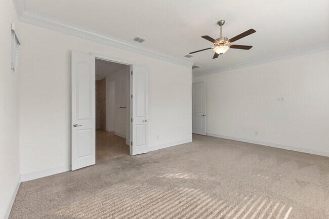 Building Photo - 3839 Balentine