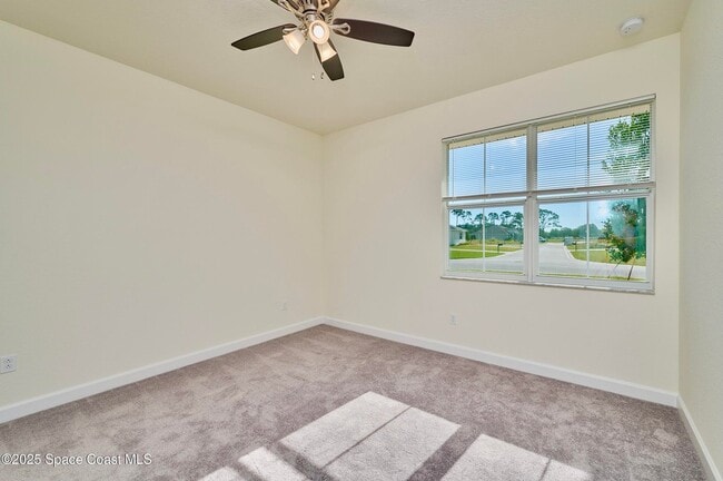 Building Photo - 5940 Manzanita Way