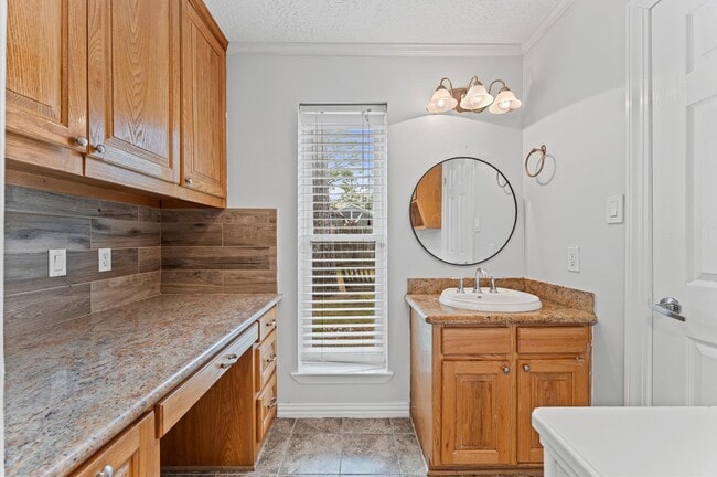 Building Photo - 12319 Campos Dr