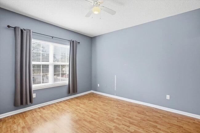 Building Photo - 2 Bed 2 Bath, attached Garage, in Gated Community off Kernan and Atlantic