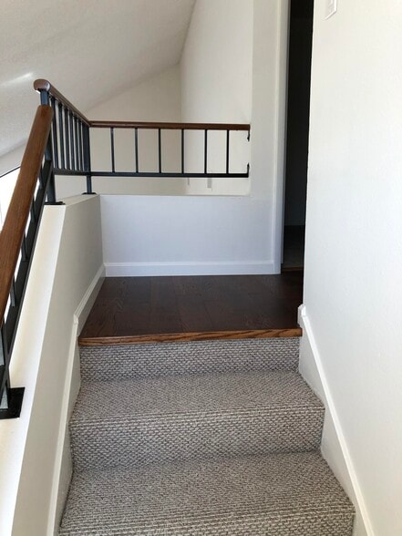 Building Photo - 147 Coventry Dr