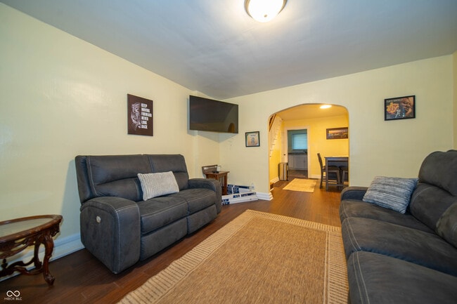 Building Photo - 5446 N College Ave