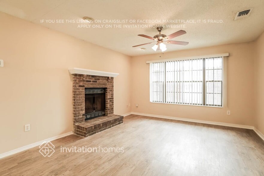 Building Photo - 8438 Sand Point Dr W