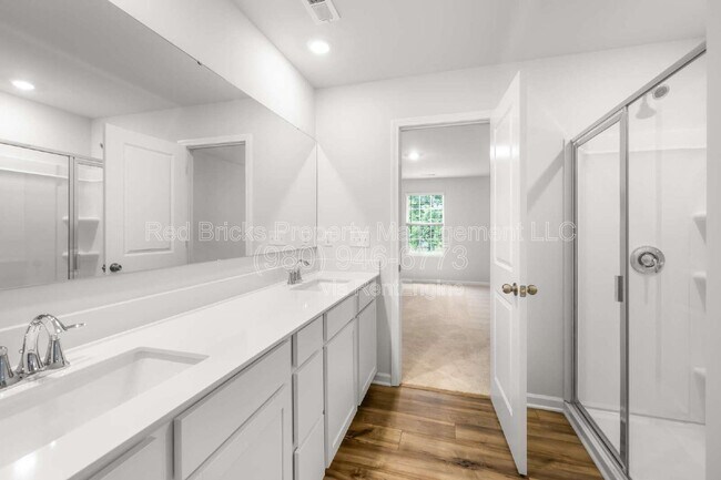 Building Photo - 10154 Chatham Run Ln