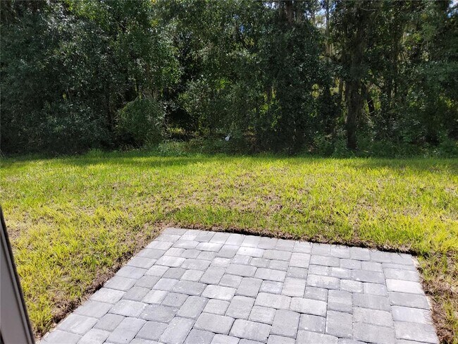 Building Photo - 1836 Fan Palm Dr