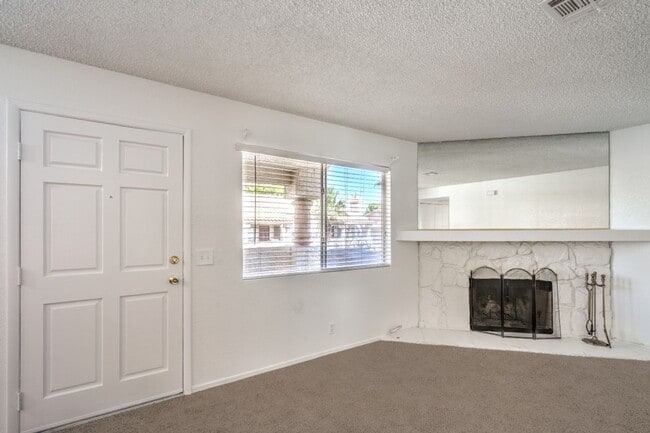 Building Photo - 1333 Pinto Rock Ln