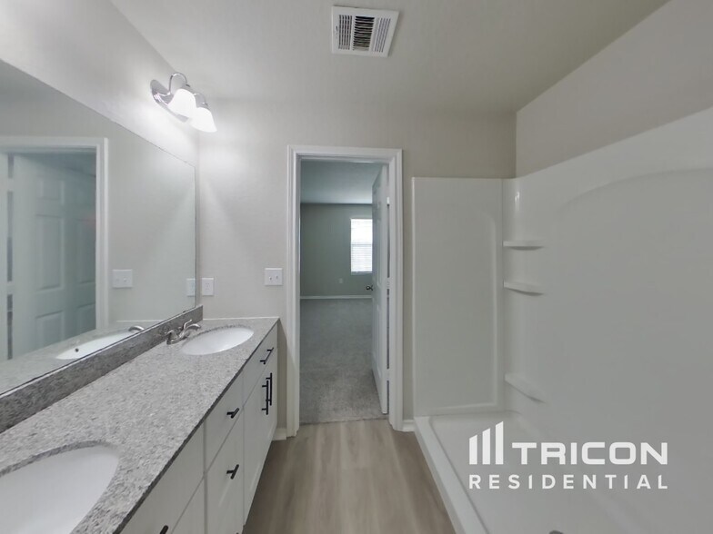 Building Photo - 6827 Freedom Hills