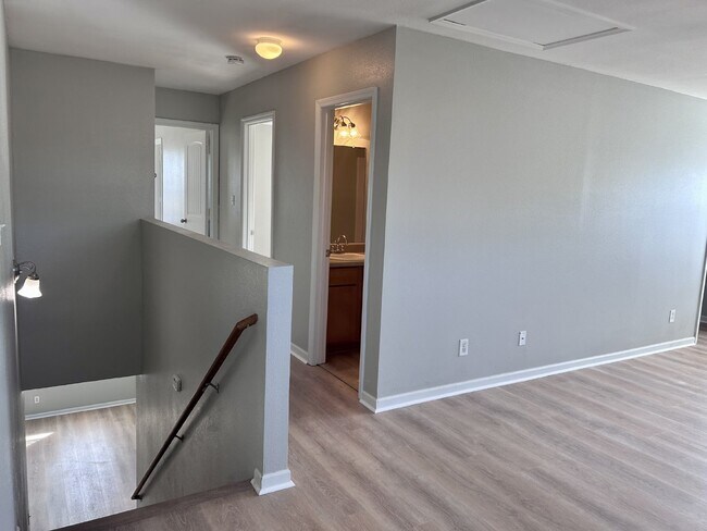 Building Photo - Coming soon!!! $500 off 1st month with 15 month lease!!! Magnificent 3 Bedroom in Madison