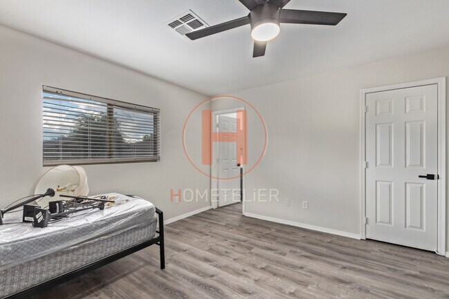 Building Photo - 597 W Casa Mirage Dr