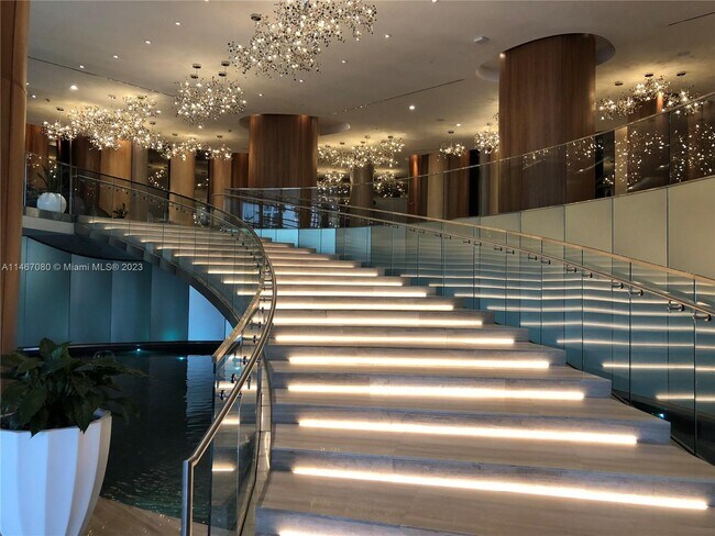 Building Photo - 488 NE 18th St