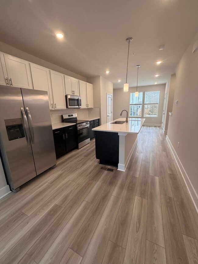 Building Photo - Newly Constructed 3bed/3.5 bath townhome available now!