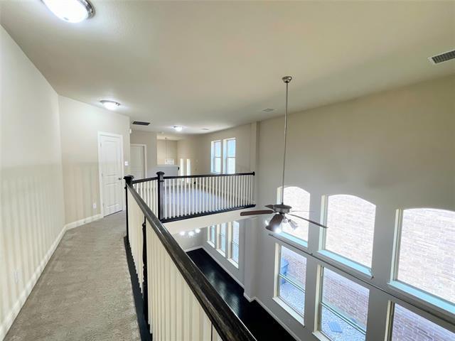 Building Photo - 6622 DeLeon St