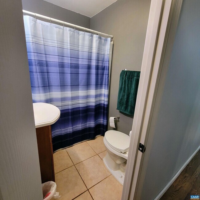 Building Photo - 2751 McElroy Dr