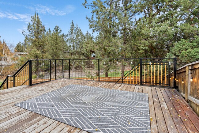 Building Photo - 20657 Beaumont Dr