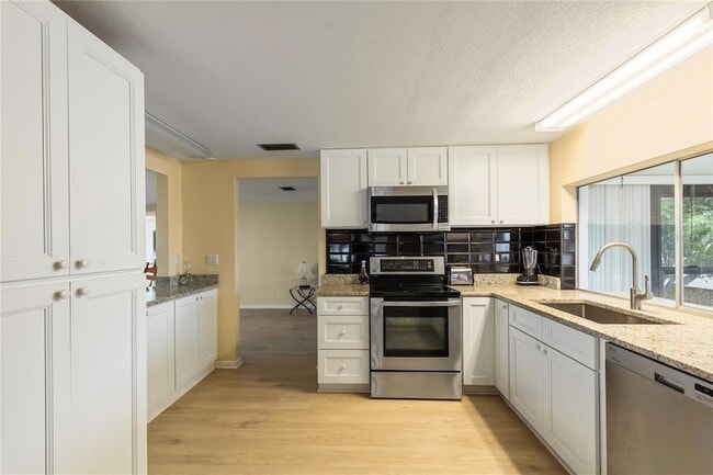 Building Photo - 3228 Rock Valley Dr
