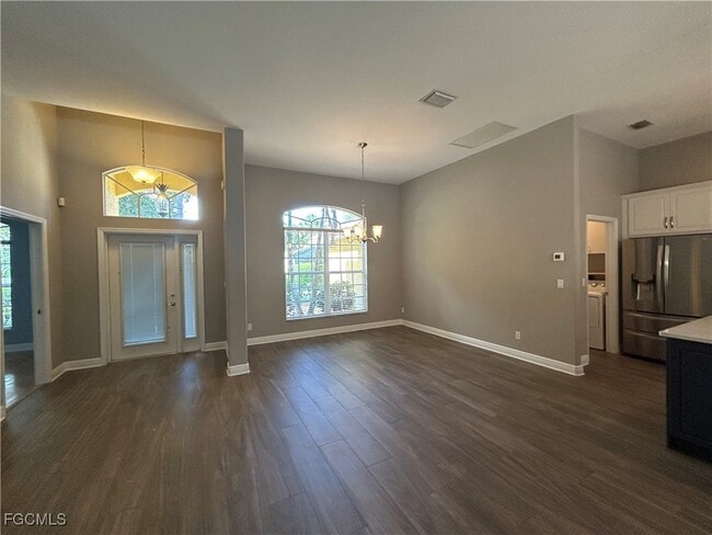 Building Photo - 9947 Colonial Walk N