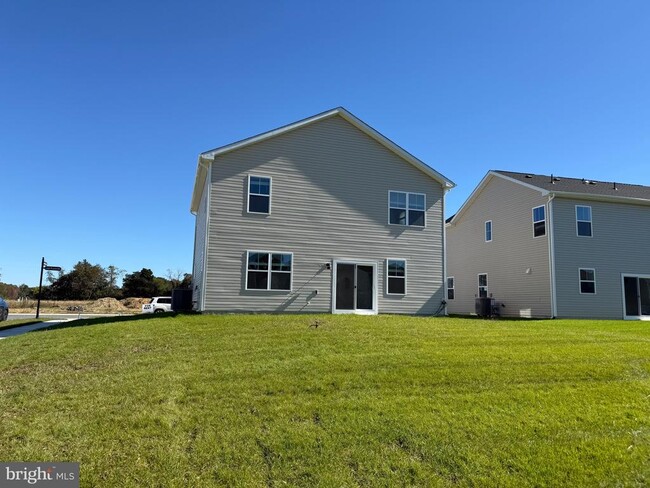 Building Photo - 1670 Lake Placid Dr