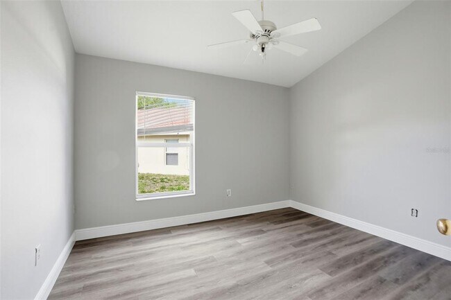 Building Photo - 3816 Beaumont Loop