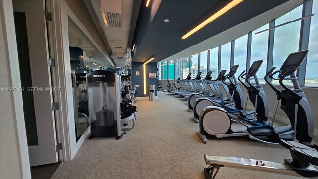 Building Photo - 100 E Las Olas Blvd