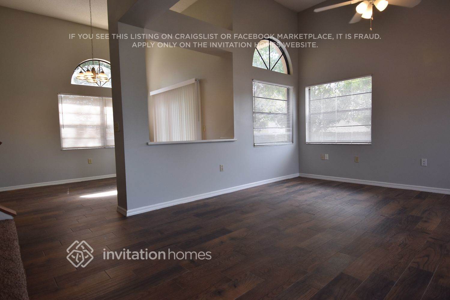 Building Photo - 10624 Sandridge Ct