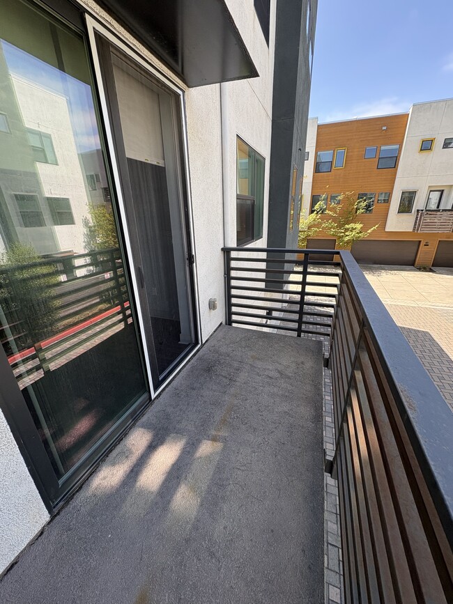 Building Photo - 1505 Prescott St