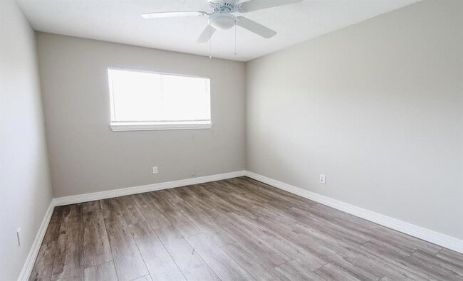 Building Photo - 3402 Pecan Grove Dr