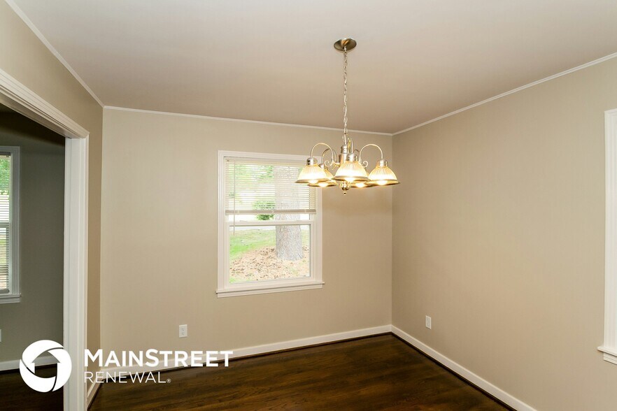 Building Photo - 557 Zinnia Ln