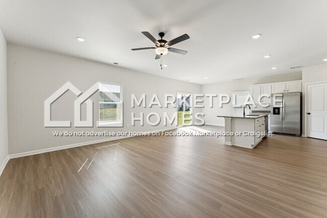 Building Photo - 3402 Saddlebred Dr