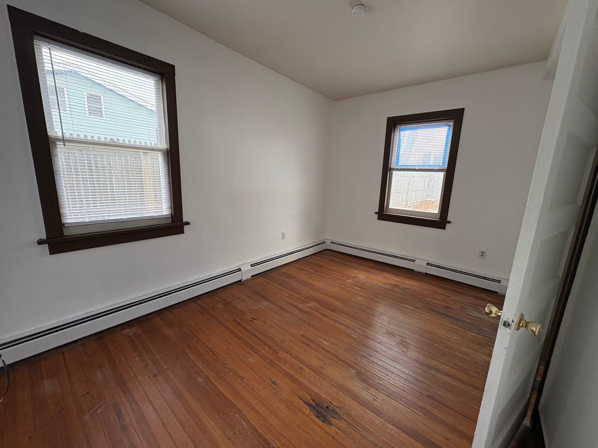 Bedroom 1 - 15 School St