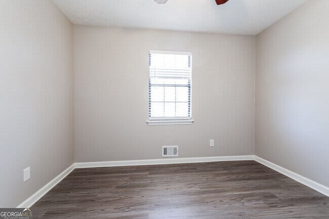 Building Photo - 1181 Timbercrest Dr
