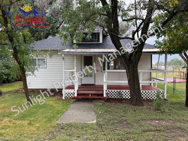 Building Photo - Wide Open Space, Peaceful and Safe 2 Bed 1...