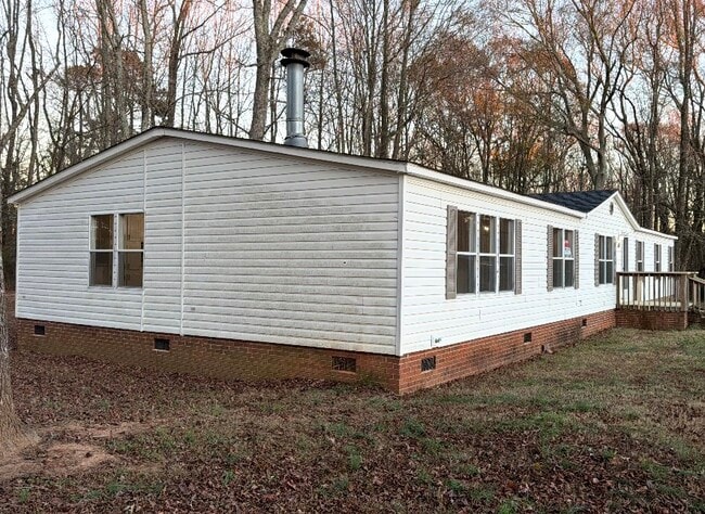 Building Photo - 103 Oak Ct