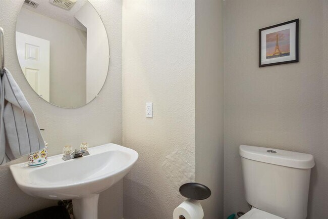 Building Photo - 13803 Randalstone Dr