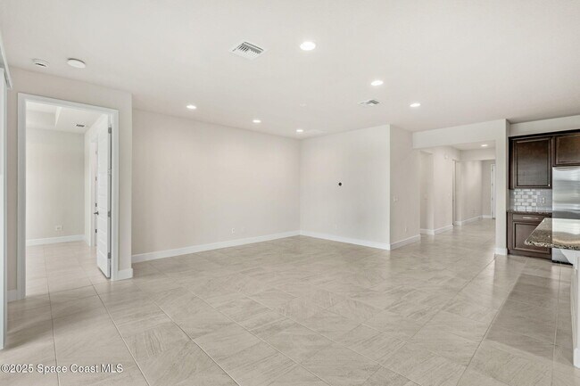 Building Photo - 2999 Pangea Cir