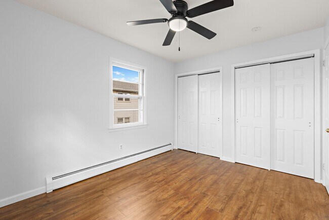 Building Photo - 70 2nd Ave