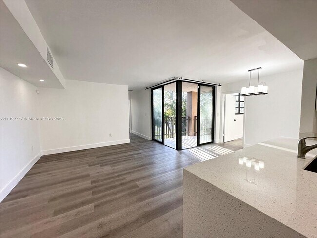 Building Photo - 3561 SW 117th Ave