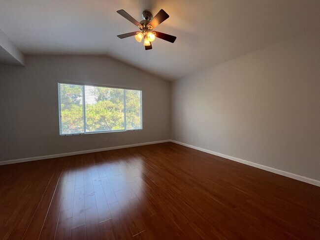 Building Photo - Spacious 4-Bedroom Home in Mira Mesa – Tam...