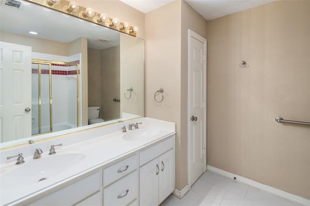 Building Photo - 2700 Trophy Dr