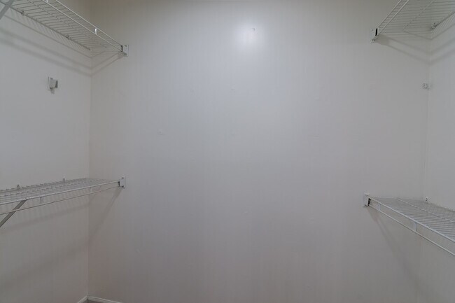 Building Photo - 1051 Waltons Ct